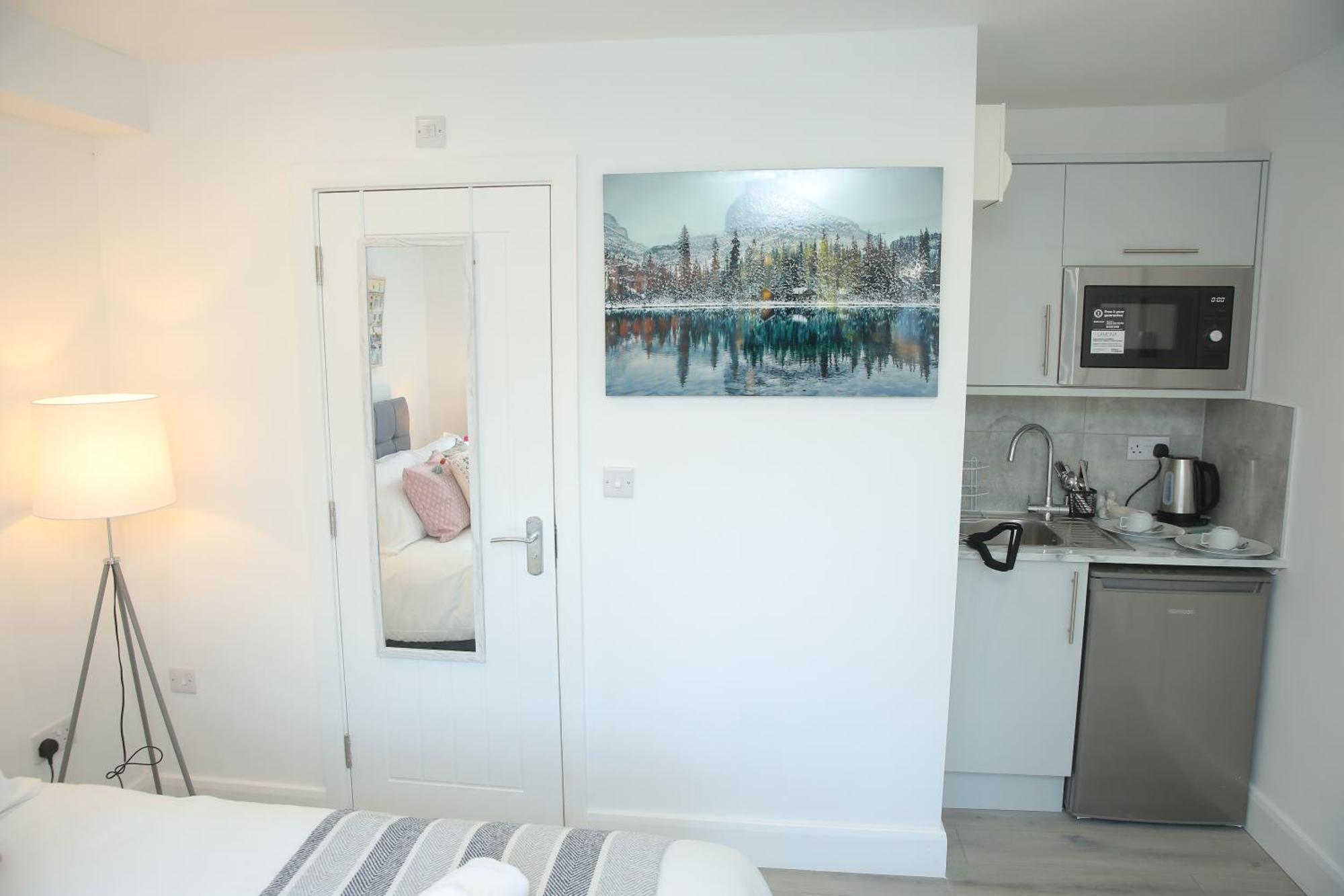 Private Ensuite 4 Min Drive To Luton Airport Luton (Bedfordshire)
