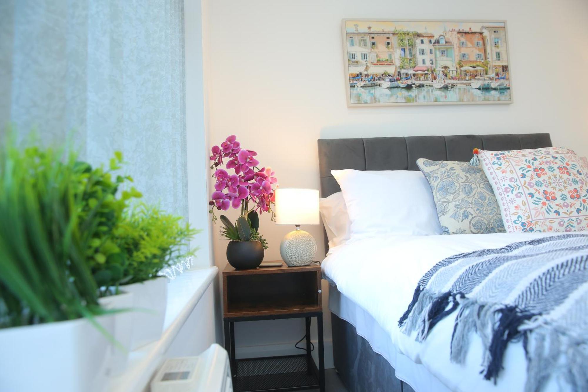 Homestay Private Ensuite 4 Min Drive To Luton Airport *